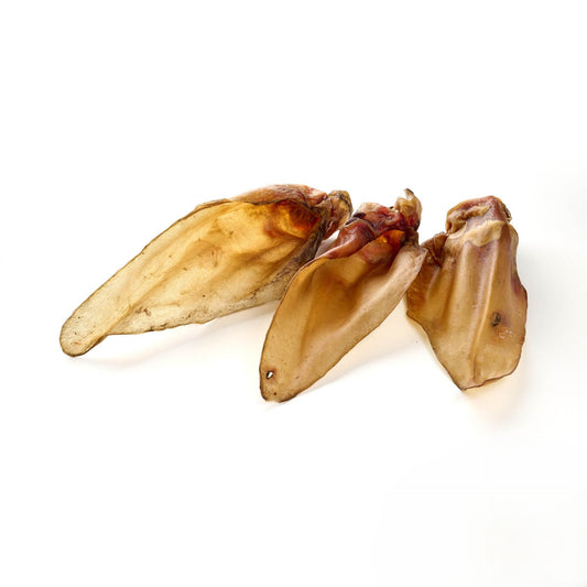 Unsere wohlschmeckenden Rinder-Ohren für Hunde bestehen aus 100% Rind und werden bei der Verarbeitung schonend getrocknet. Bei der Produktion werden dabei nur natürliche Rohstoffe verwendet, was die Rinder-Ohren zu einem qualitativ hochwertigen Kauartikel machen. Zudem verspricht die harte Beschaffenheit ein tolles und vor allem langes Kauerlebnis für Ihren Hund.
